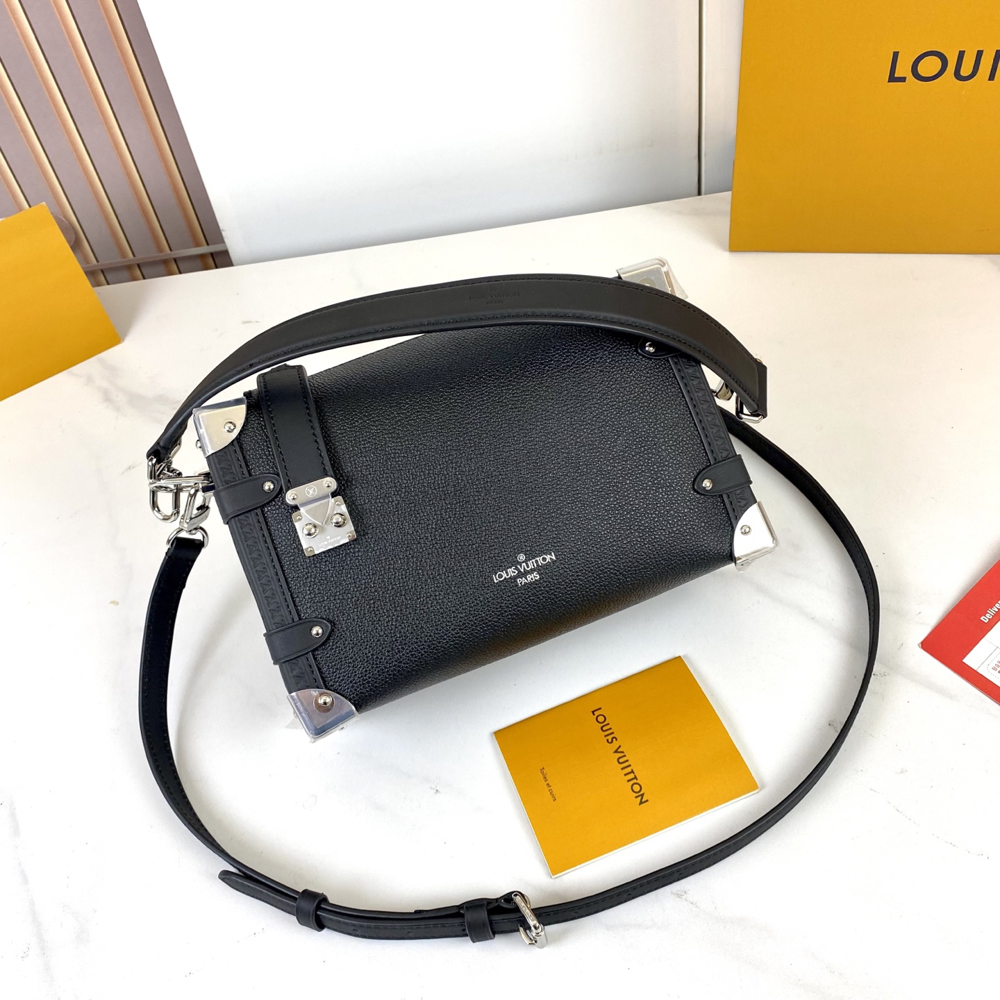 Louis Vuitton Hot New Product-93