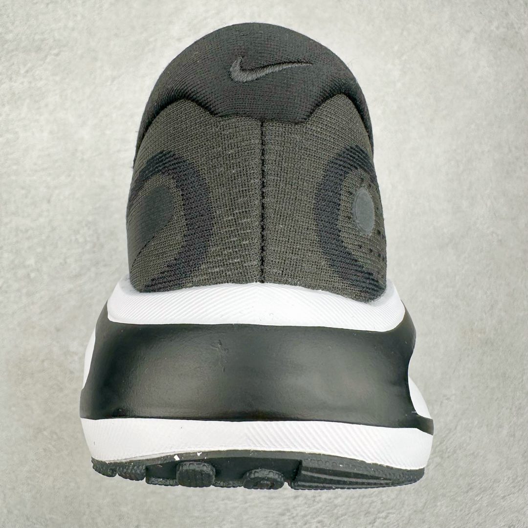Nike Sneakers-112
