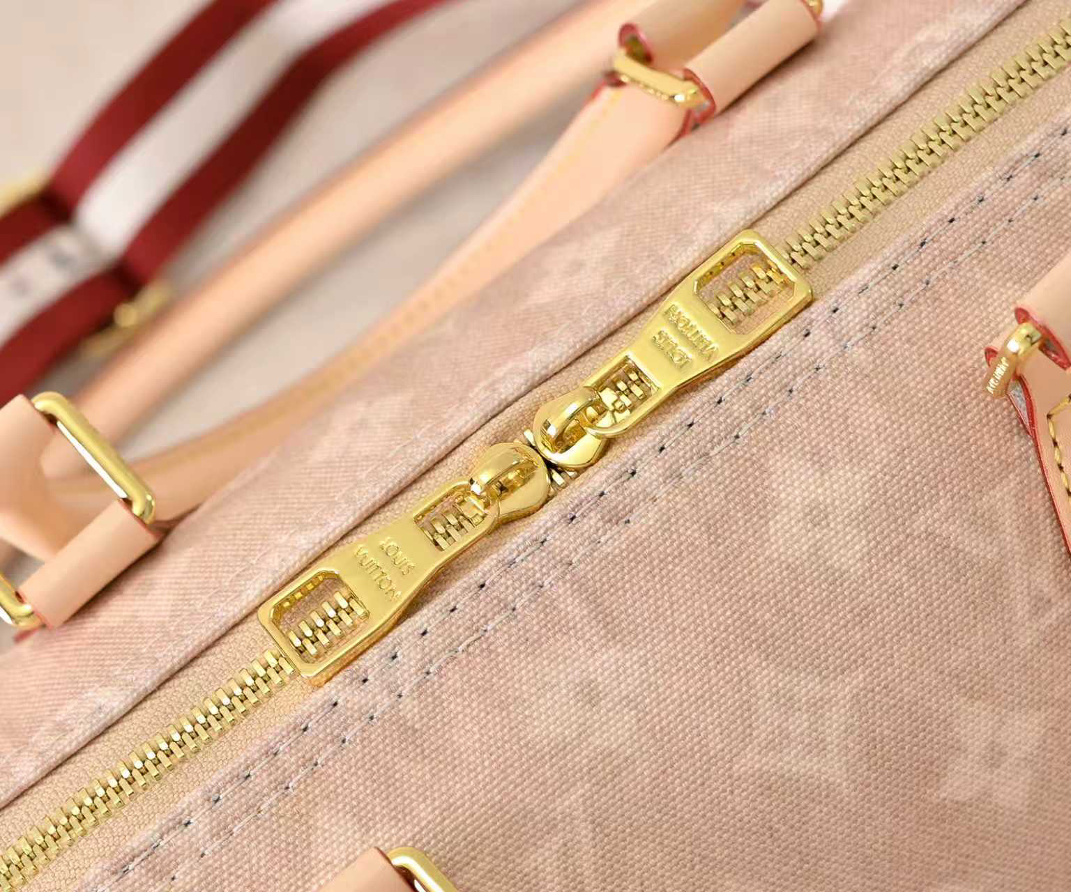 Louis Vuitton Hot New Product-137