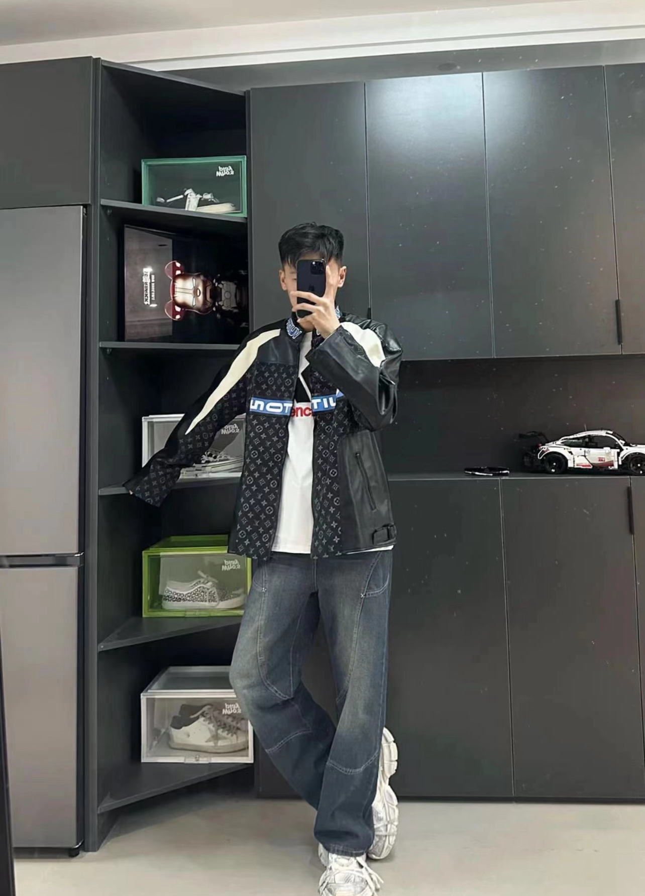LV Clothing-326