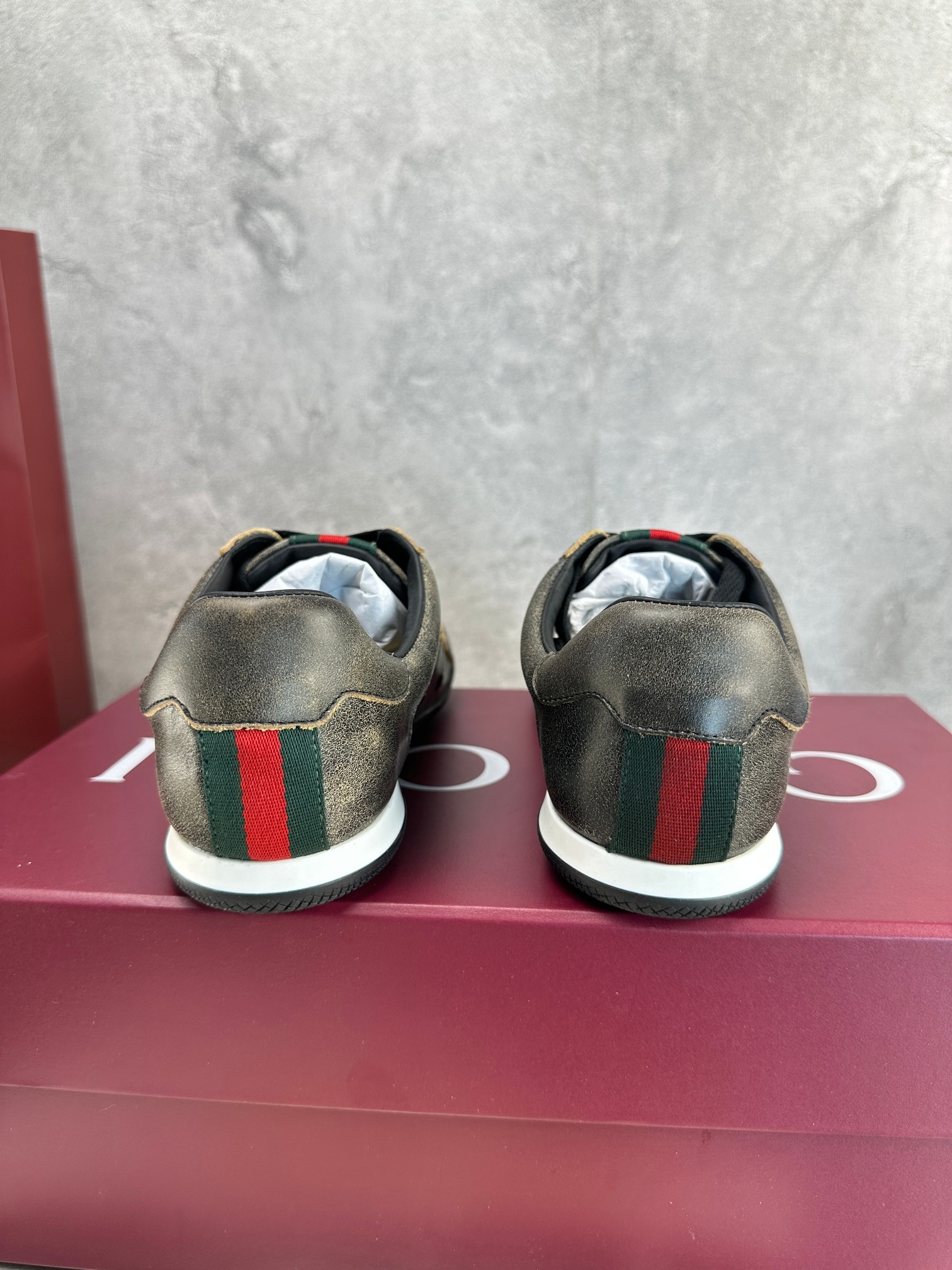 Gucci Sneakers-186