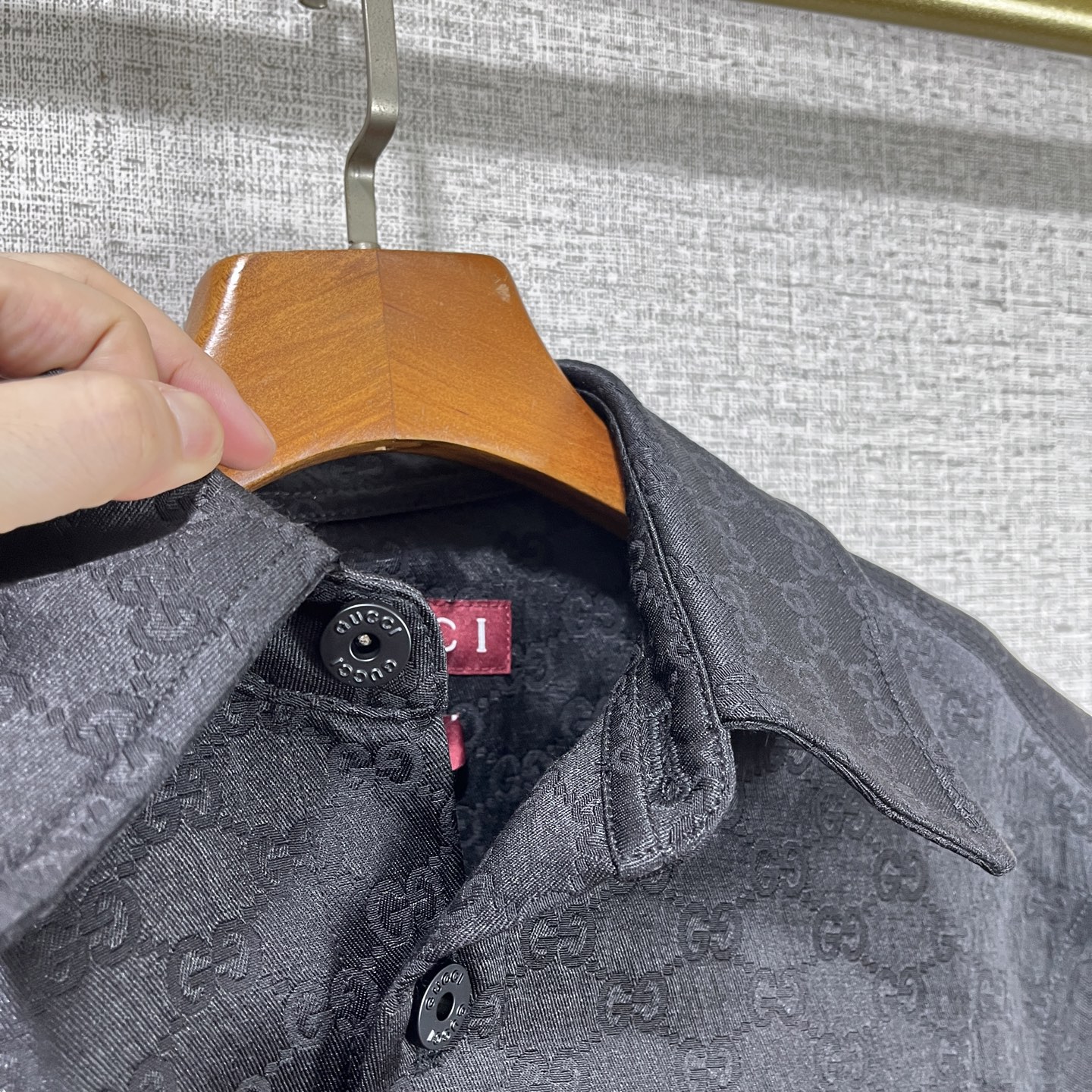 Gucci Clothing-122