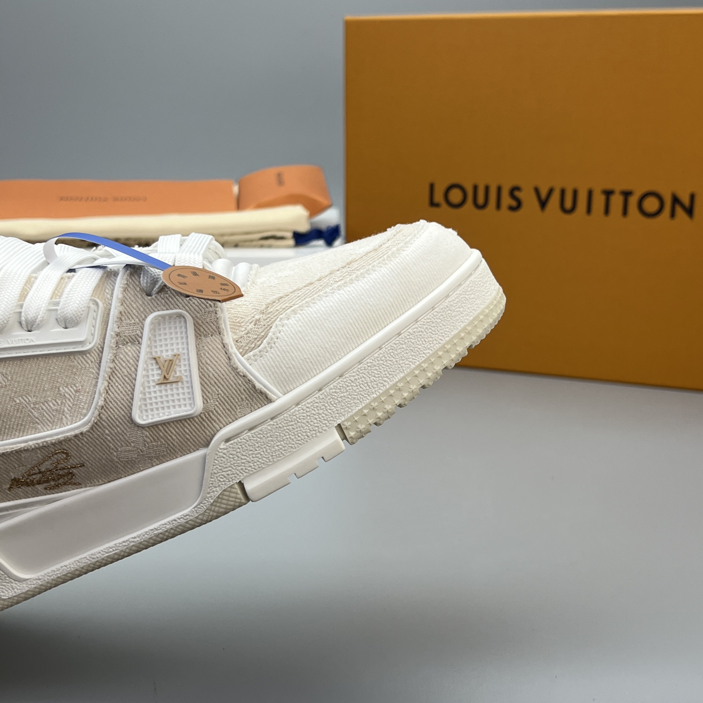 Lv Sneakers-149