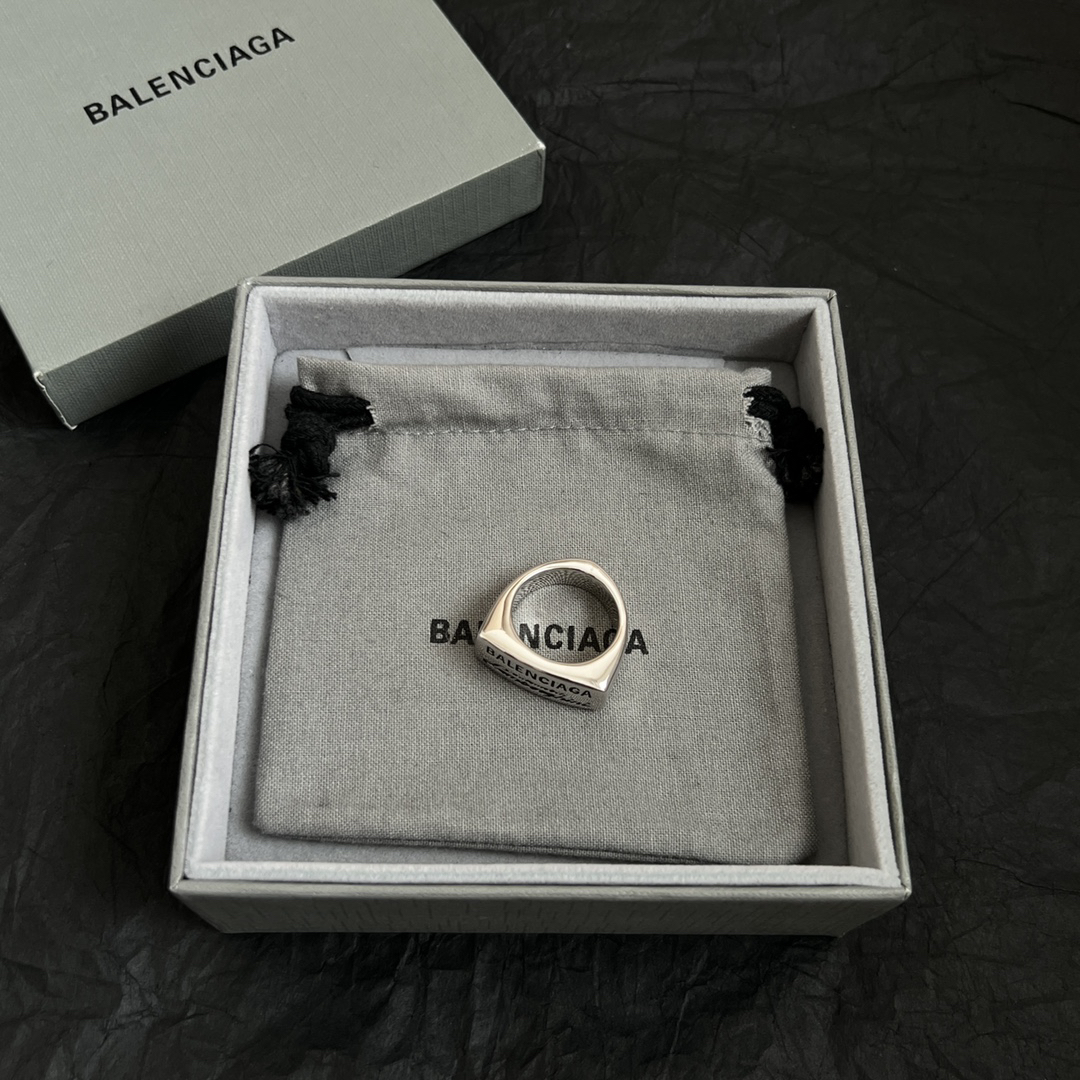 Balenciaga ring-33