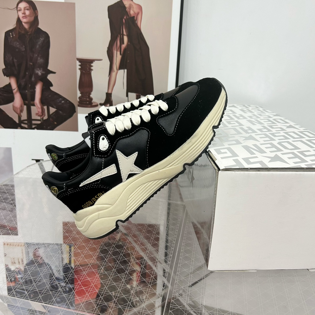 Golden Goose Sneakers-84