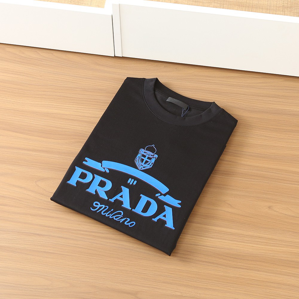 Prada clothing-269
