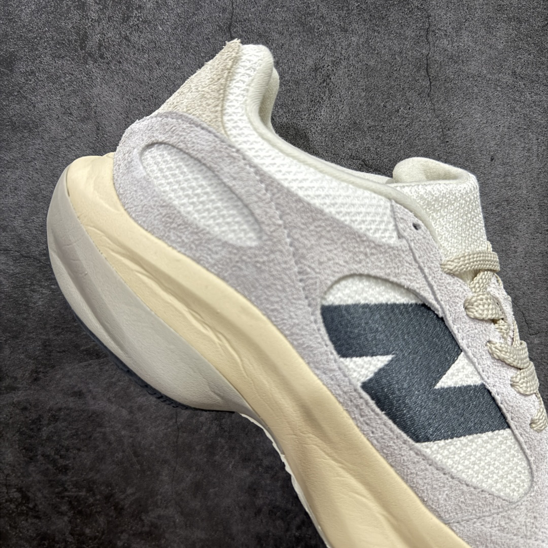 New Balance Sneakers-246