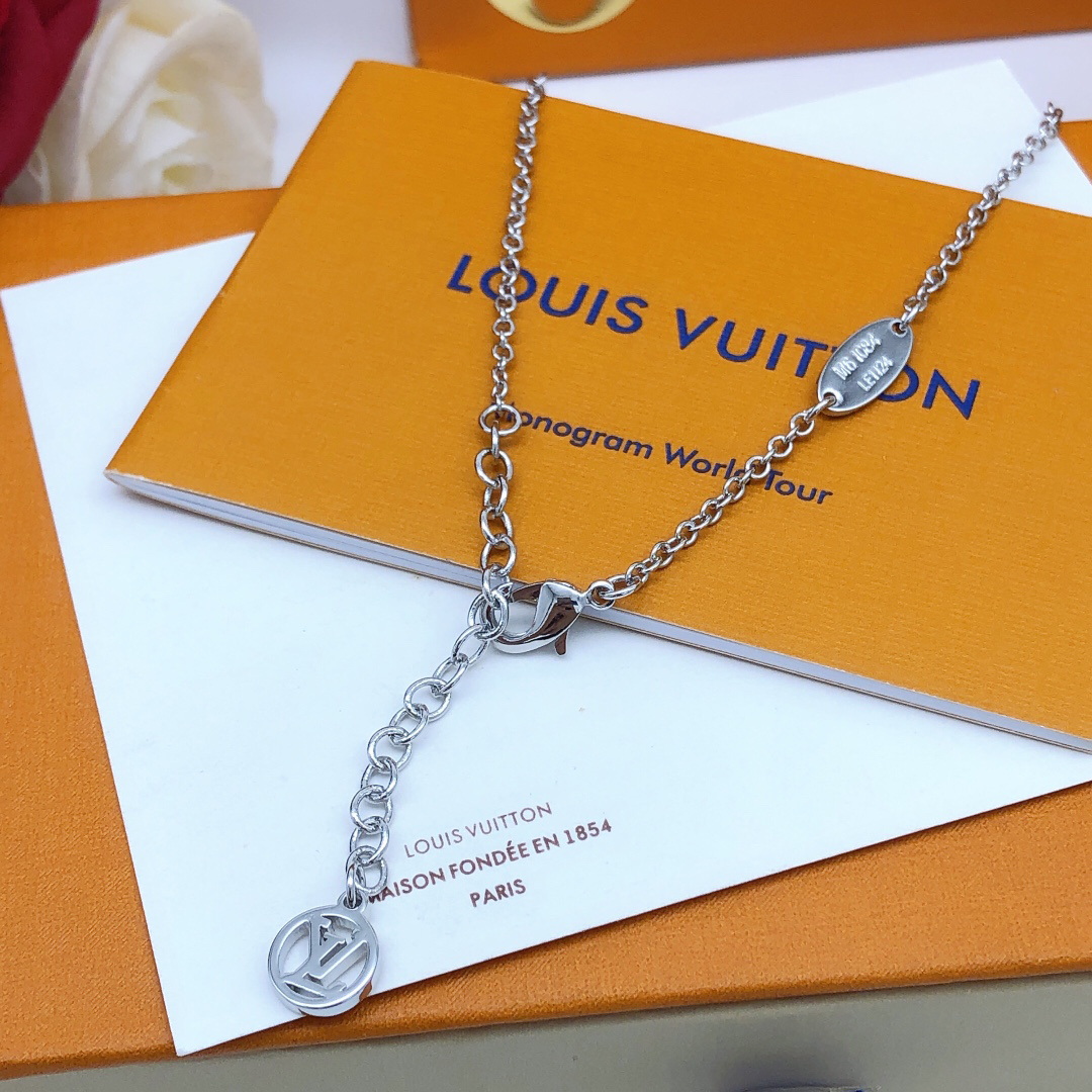 LV necklace-65