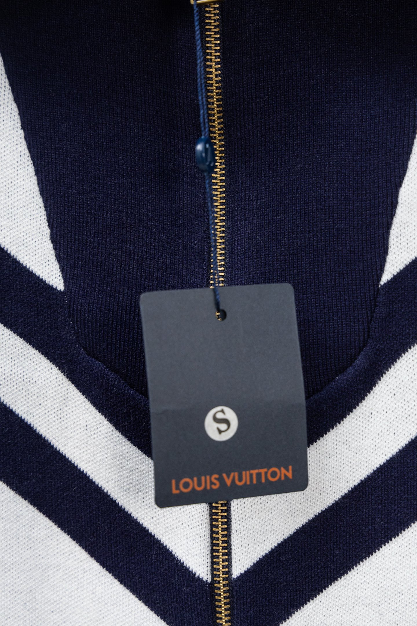 LV Clothing-284