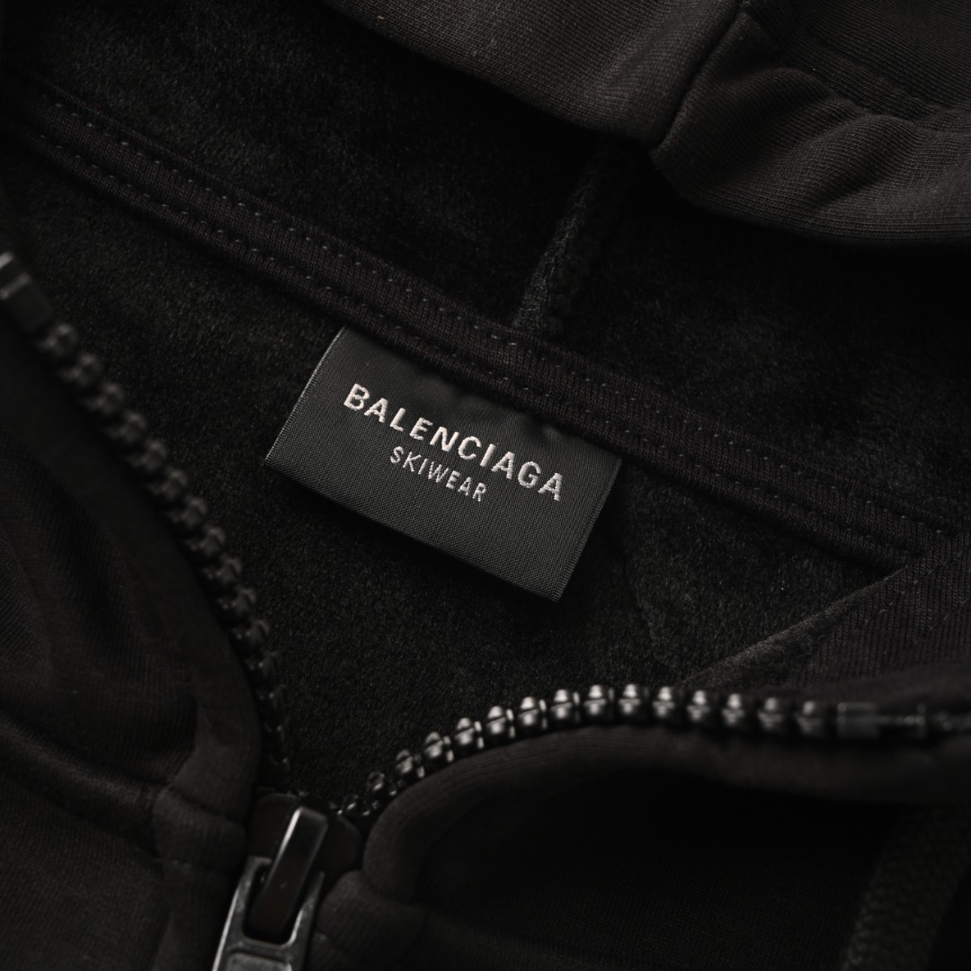 Balenciaga Clothing-366