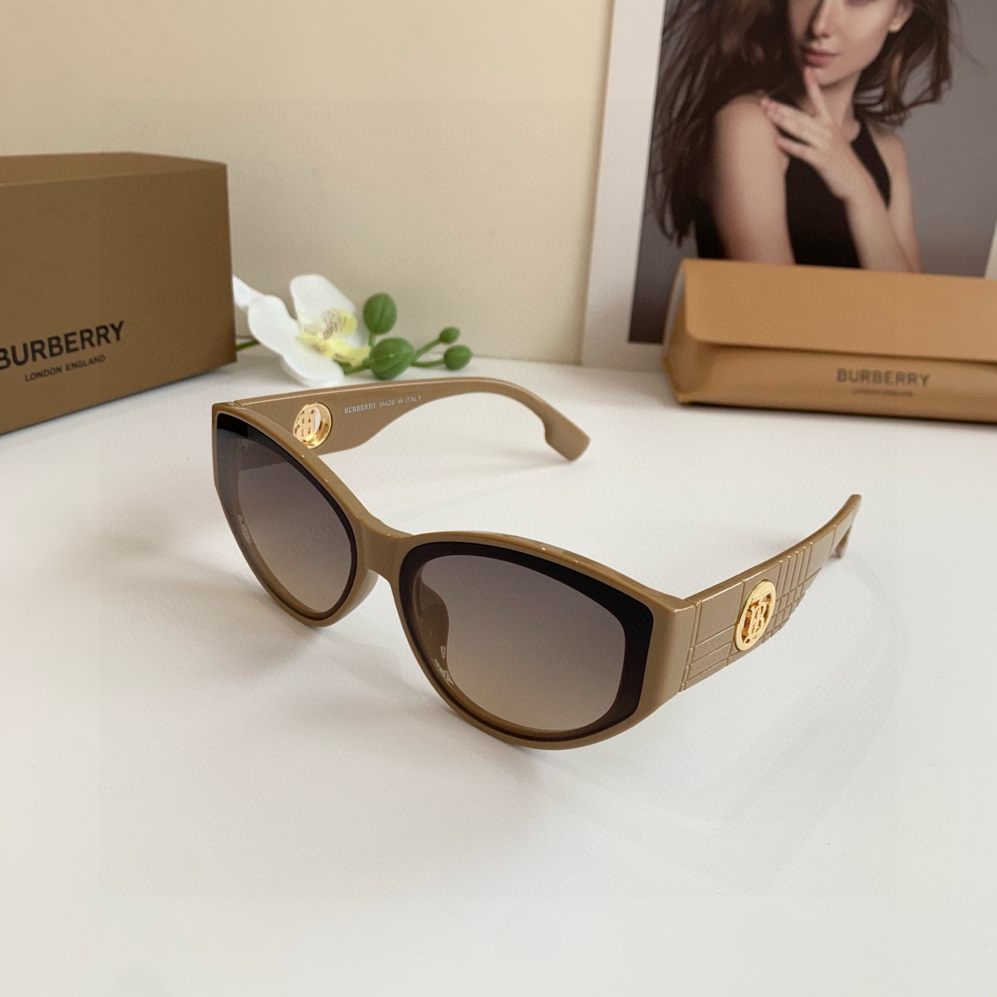 Burberry glasses-72