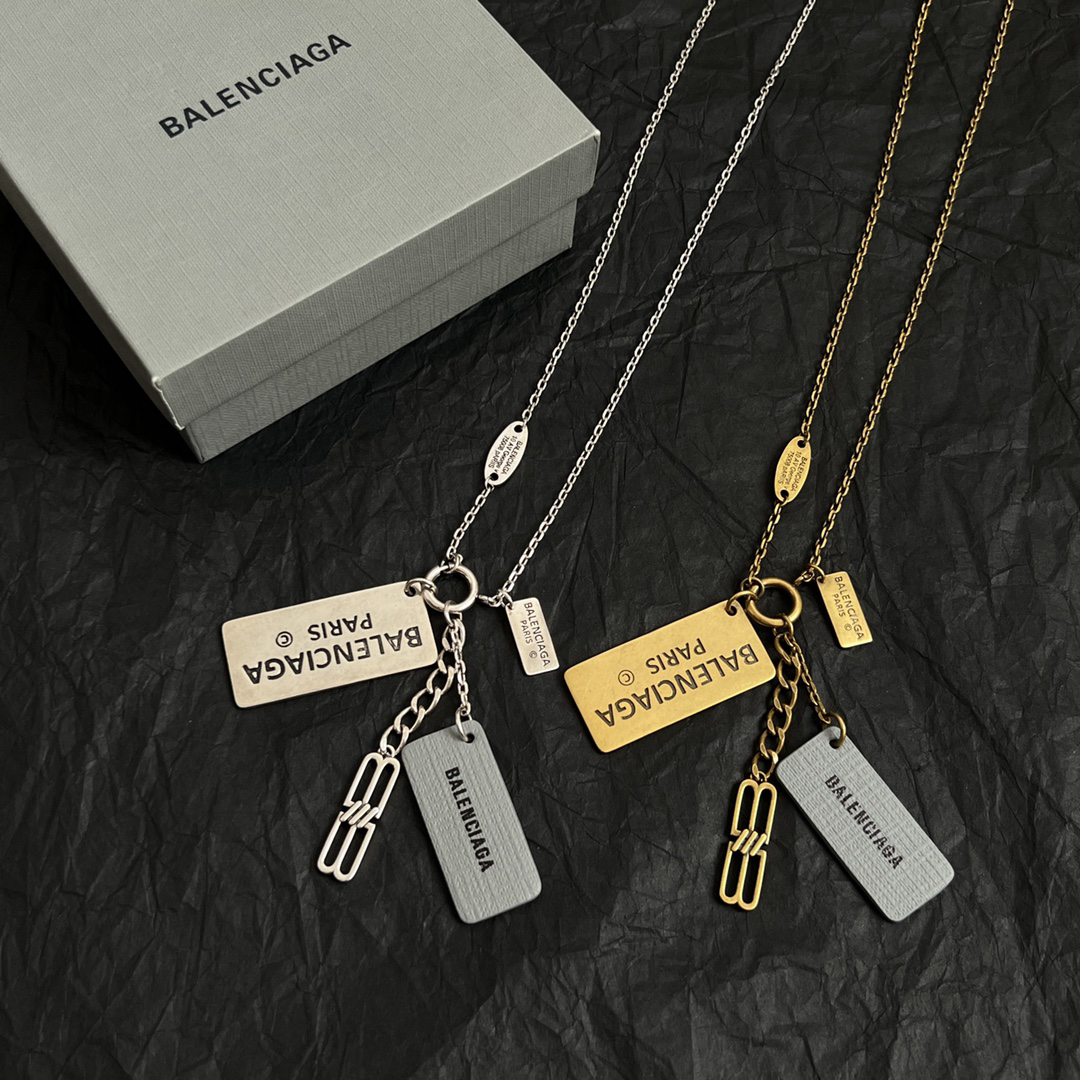 Balenciaga necklace-11