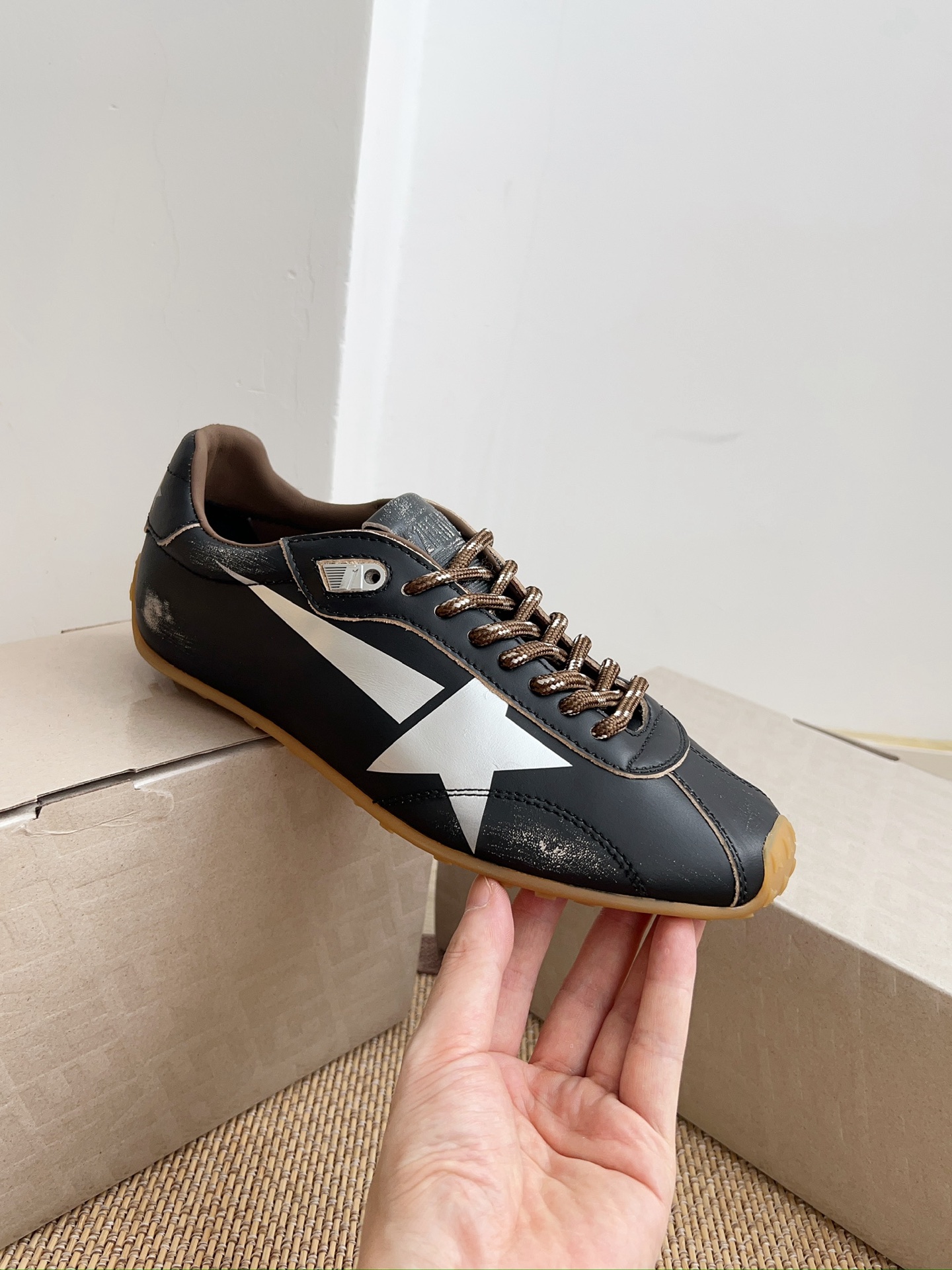 Golden Goose Sneakers-8