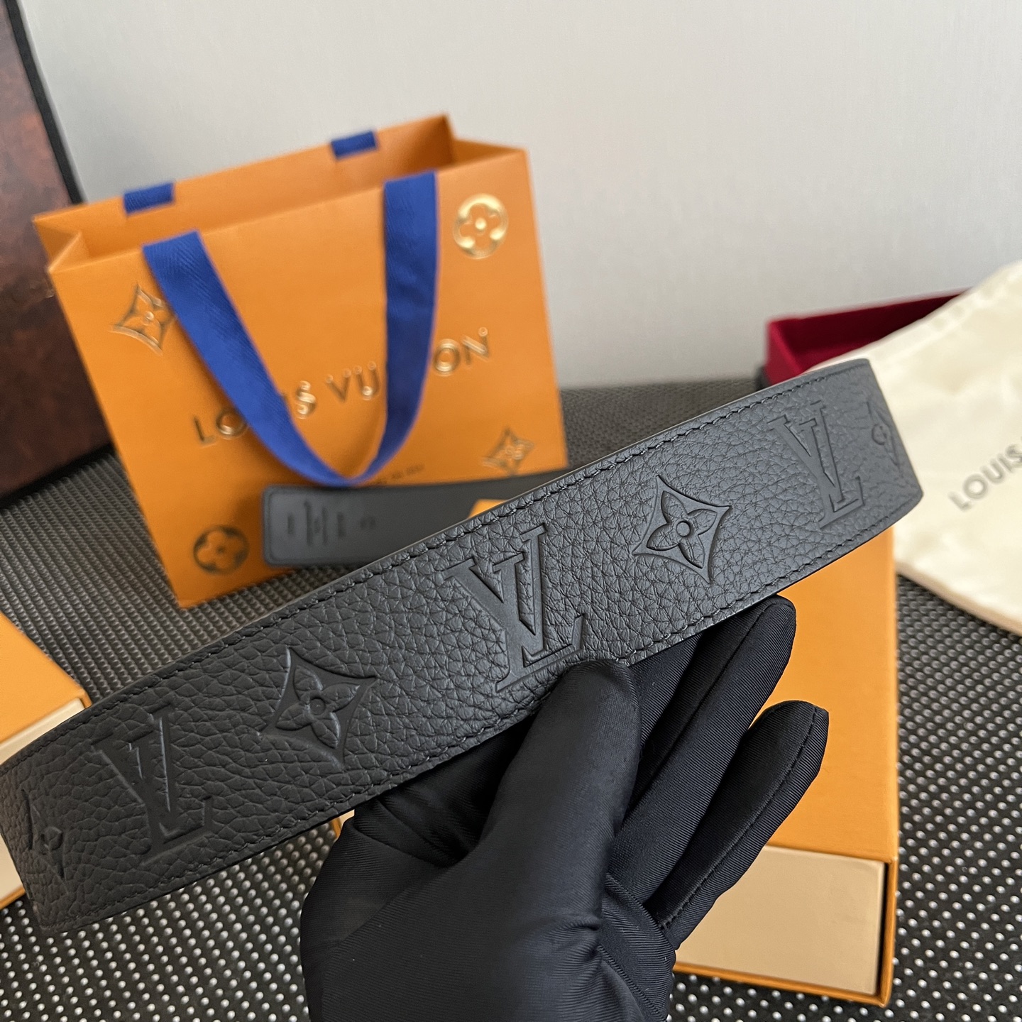 Lv belt-124