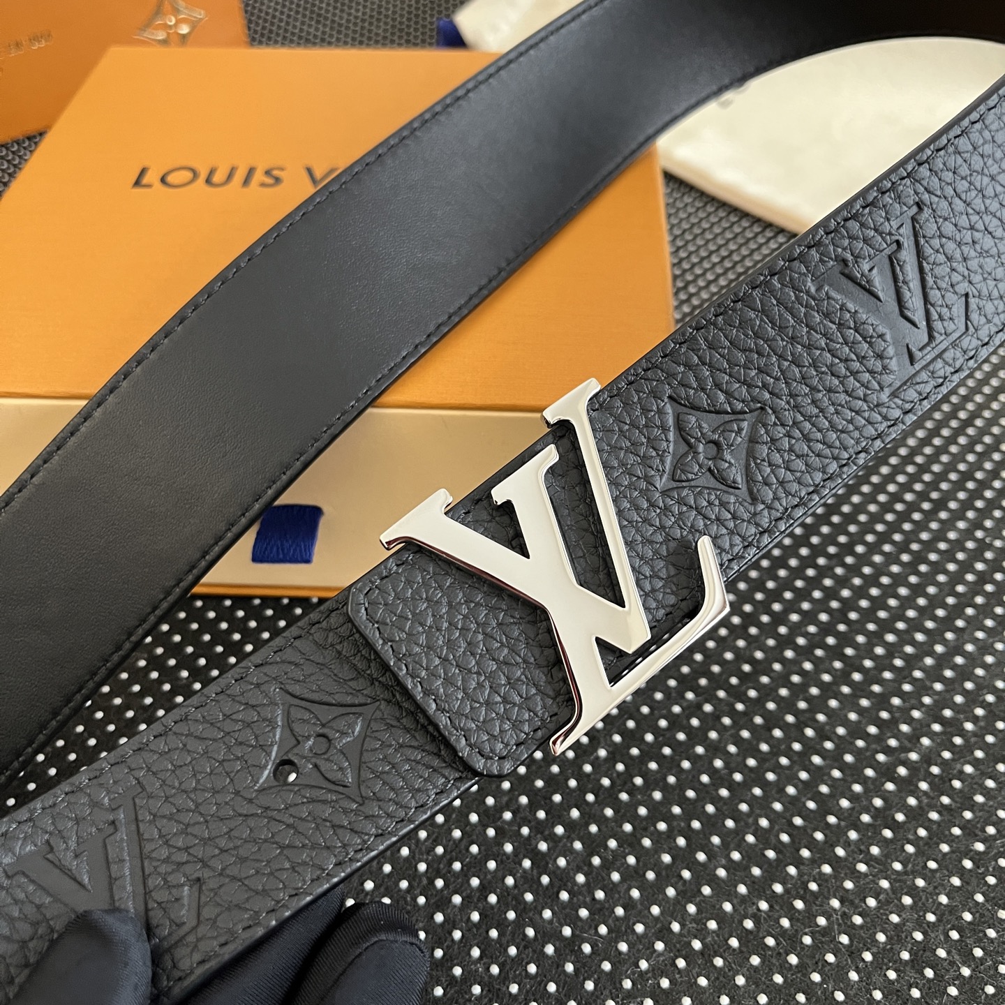 Lv belt-124