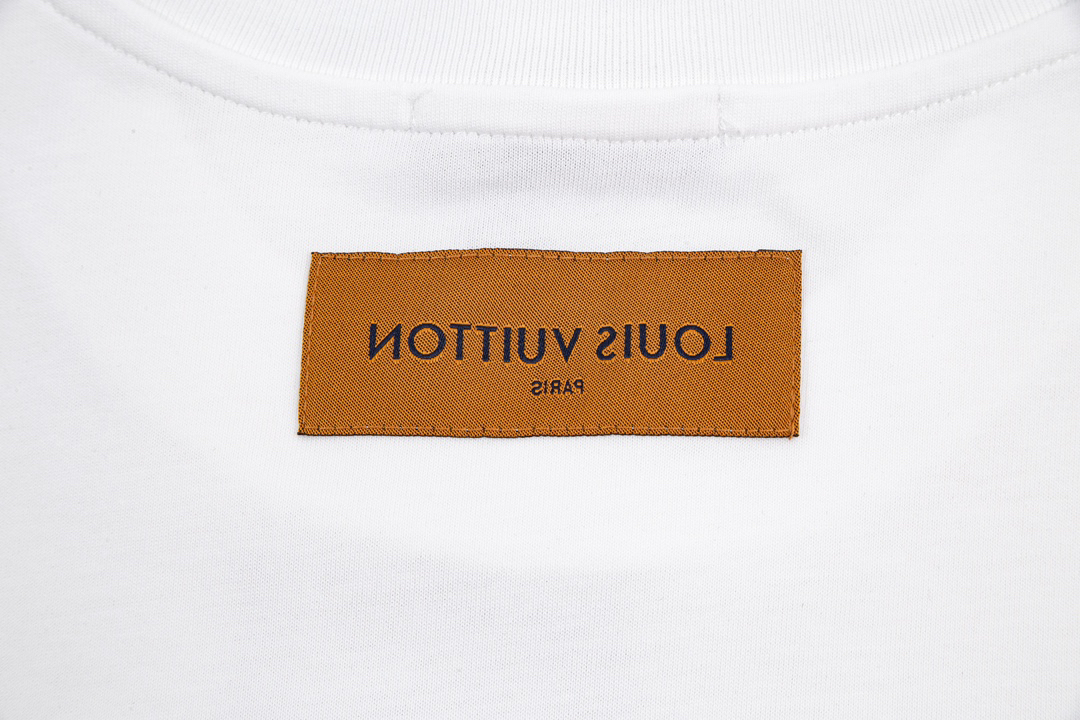 LV clothing-65