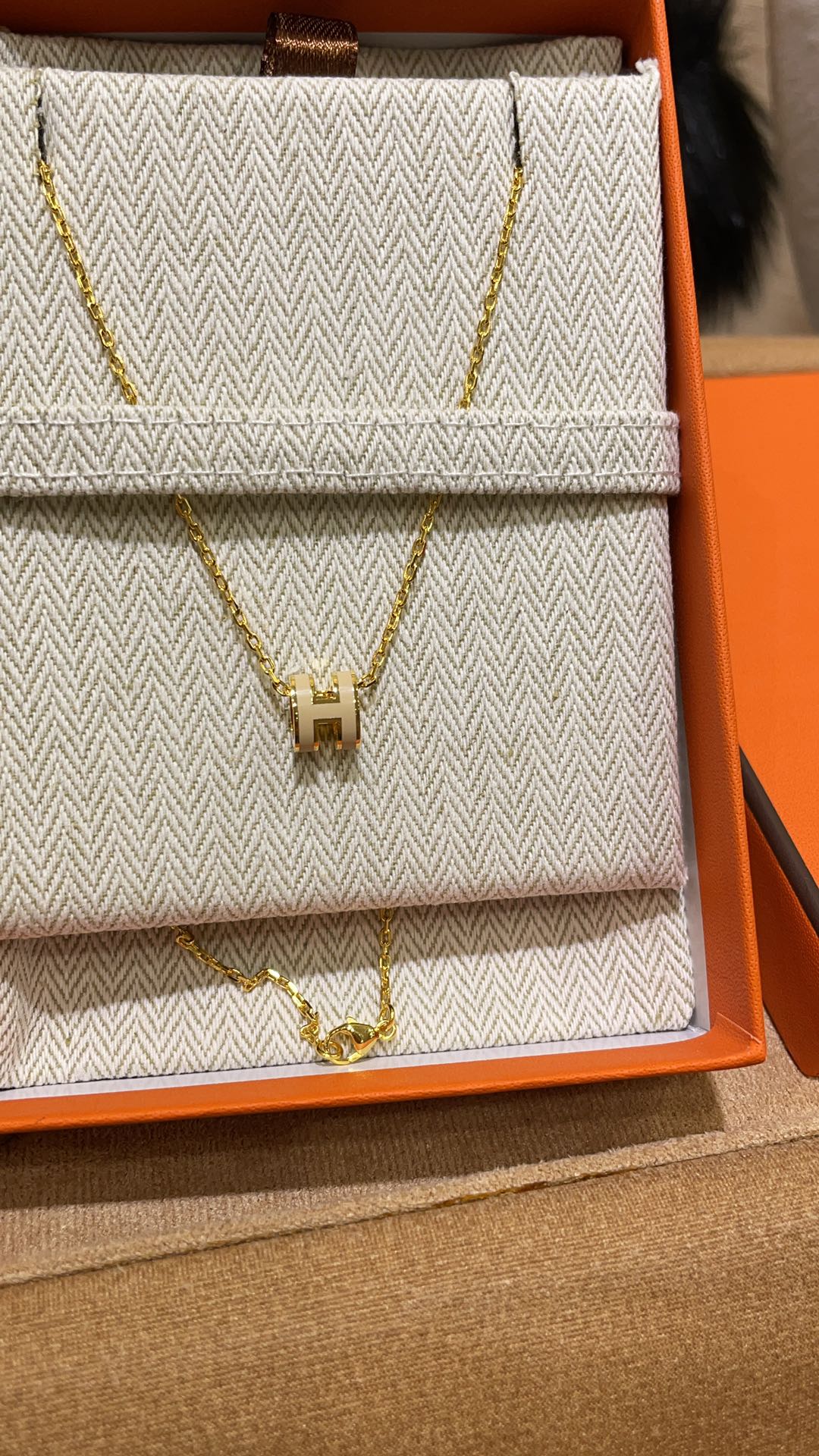 Hermes necklace-46