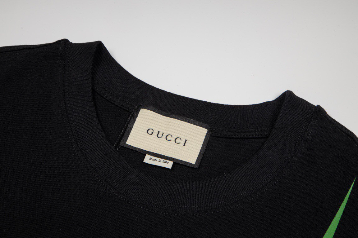Gucci clothing-97