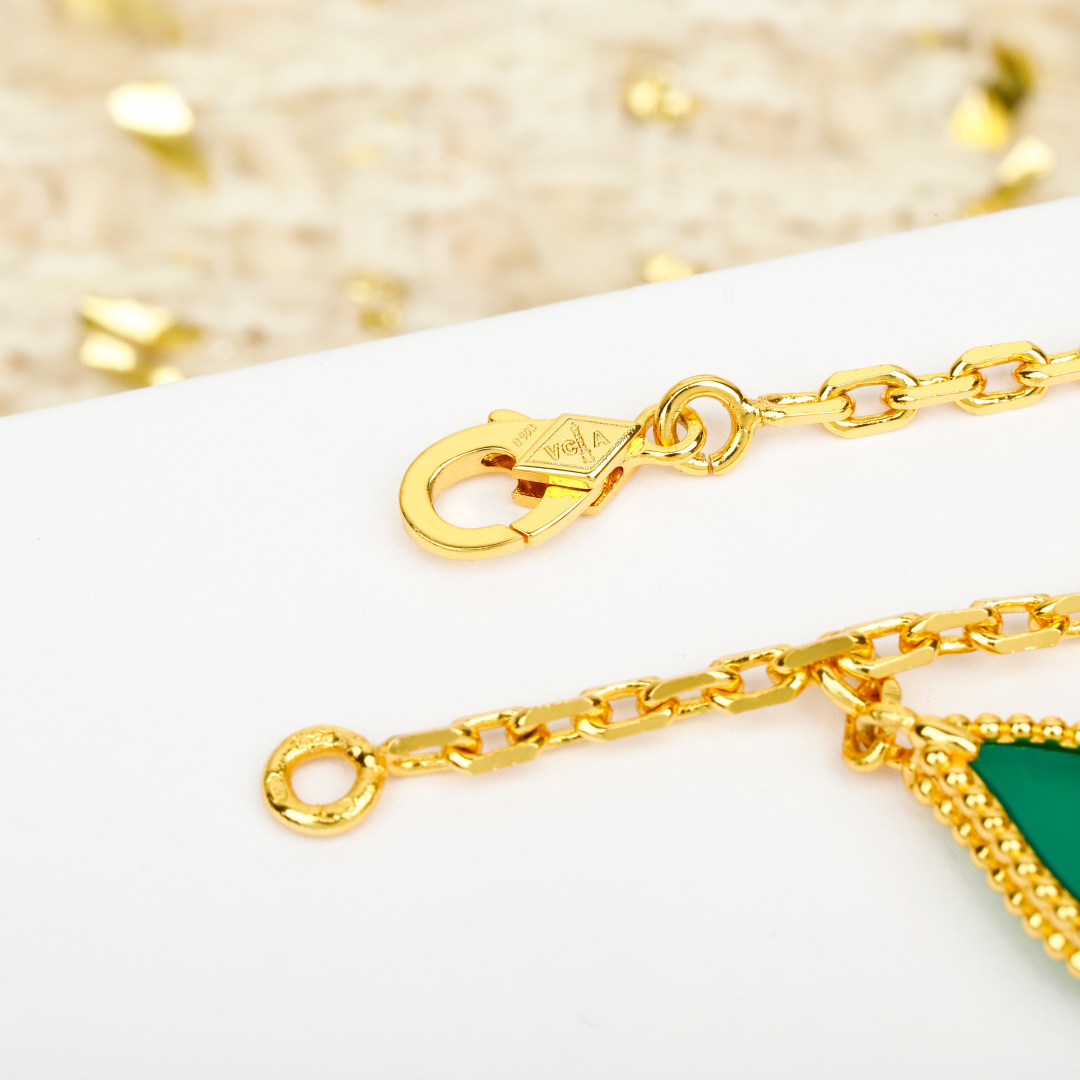 Van Cleef & Arpels Bracelet-8