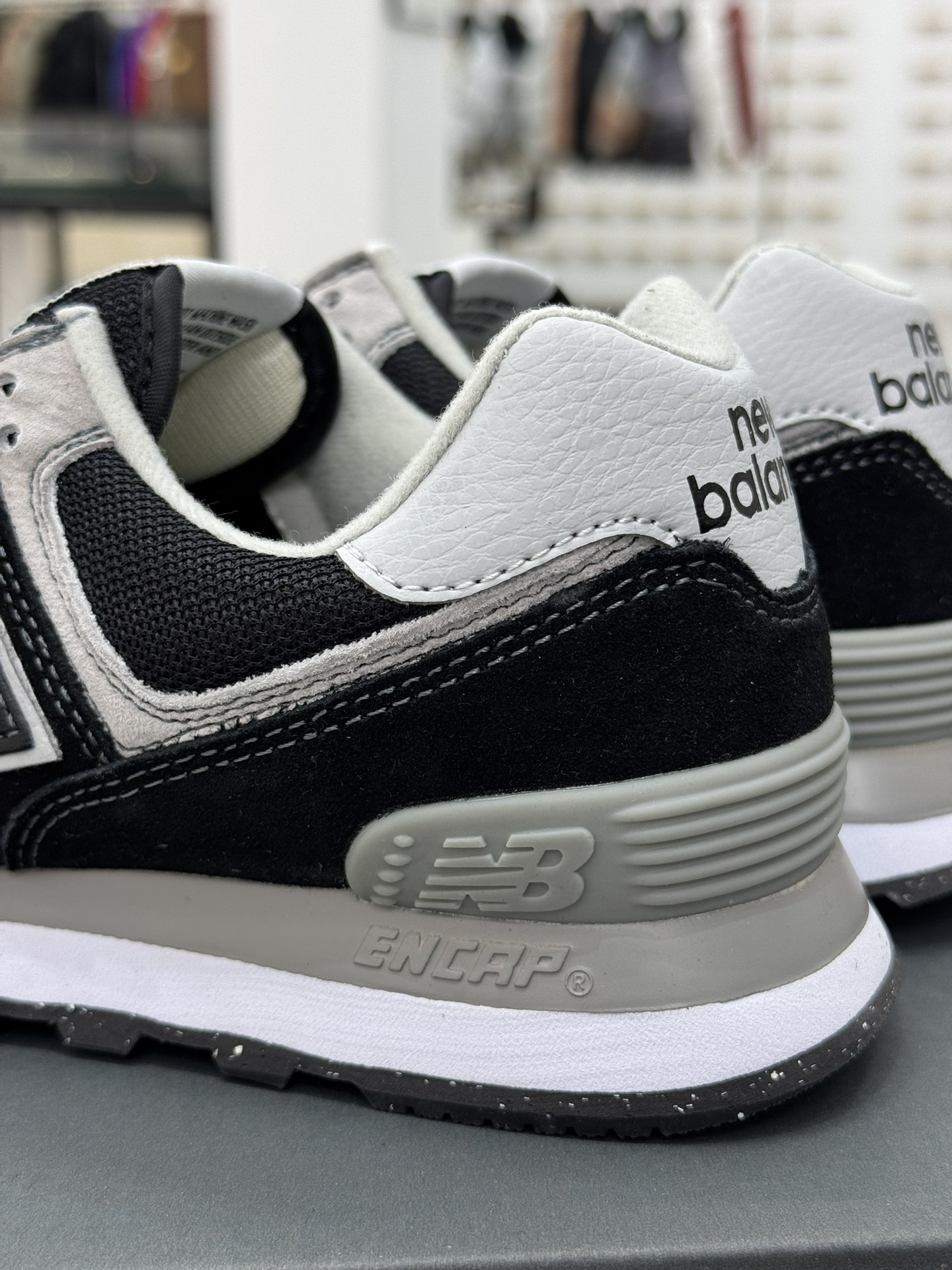 New Balance Sneakers-180