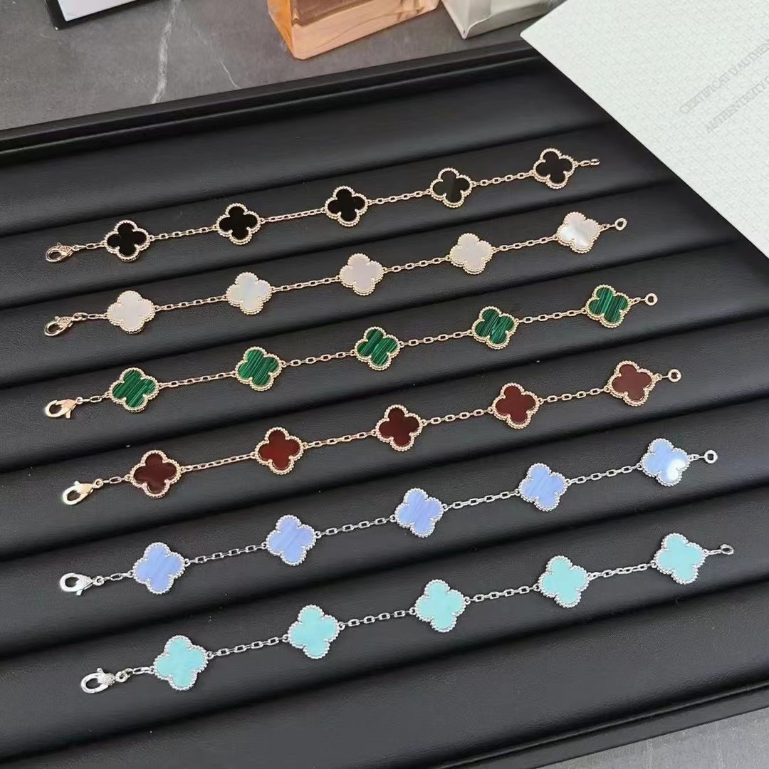 Van Cleef & Arpels Bracelet-14