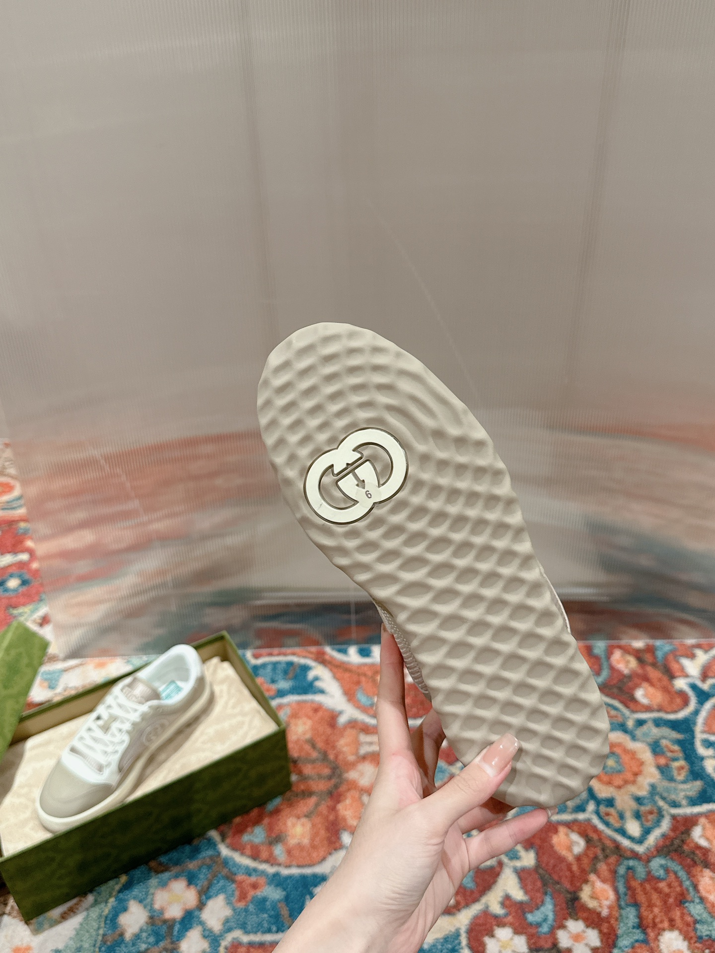 Gucci Sneakers-17