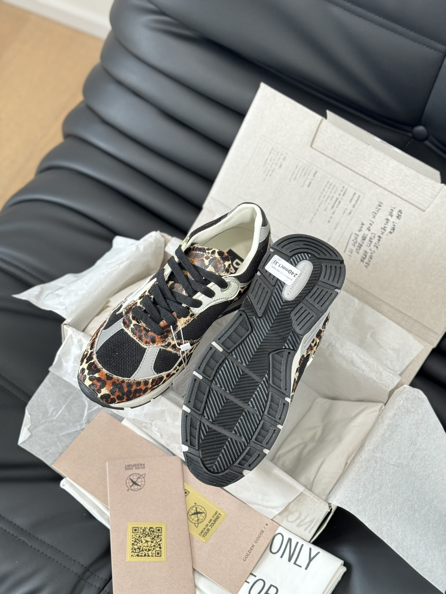 Golden Goose Sneakers-40