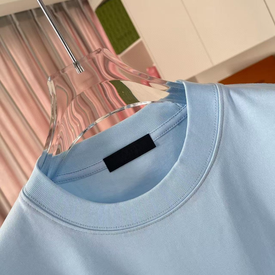 Prada clothing-6