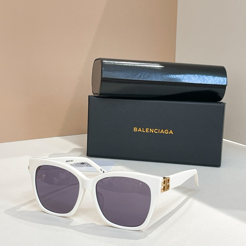 Balenciaga glasses-10