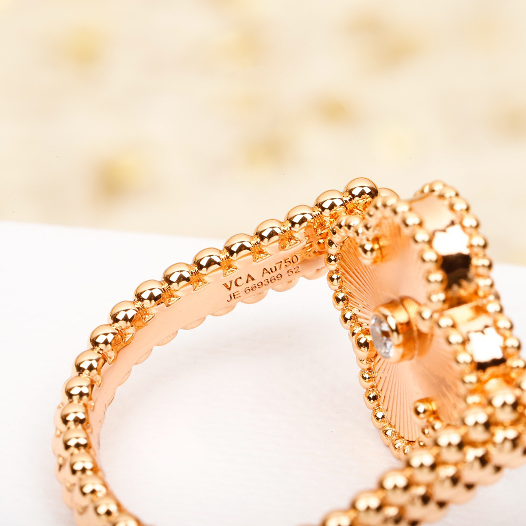 Van Cleef & Arpels ring-76