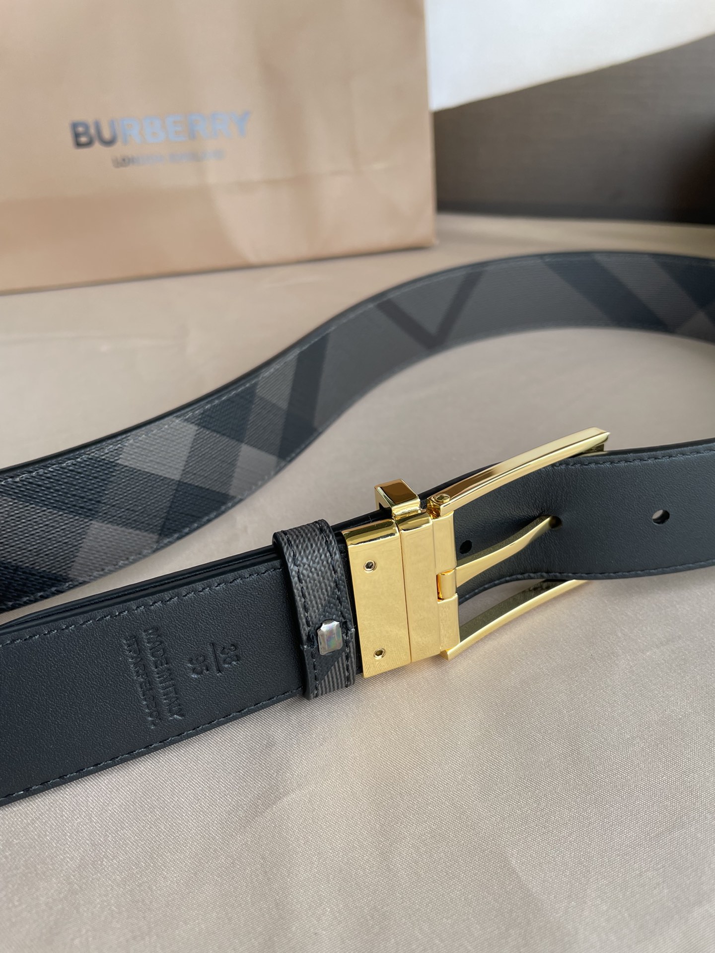 Burberry belt-126