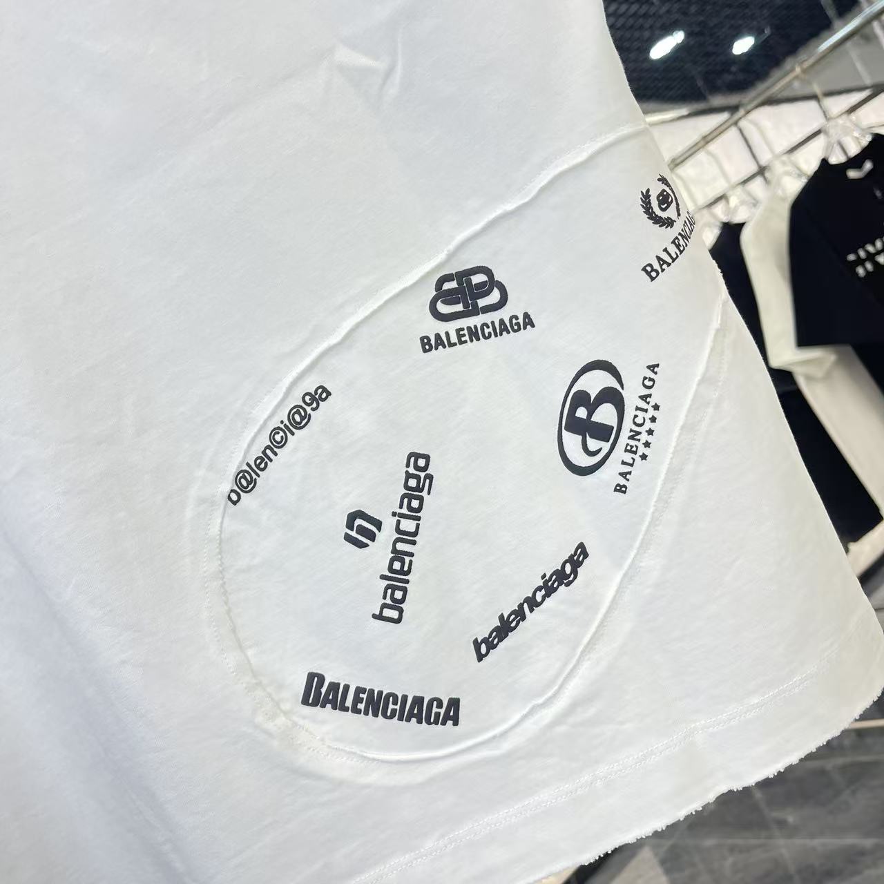 Balenciaga clothing-93