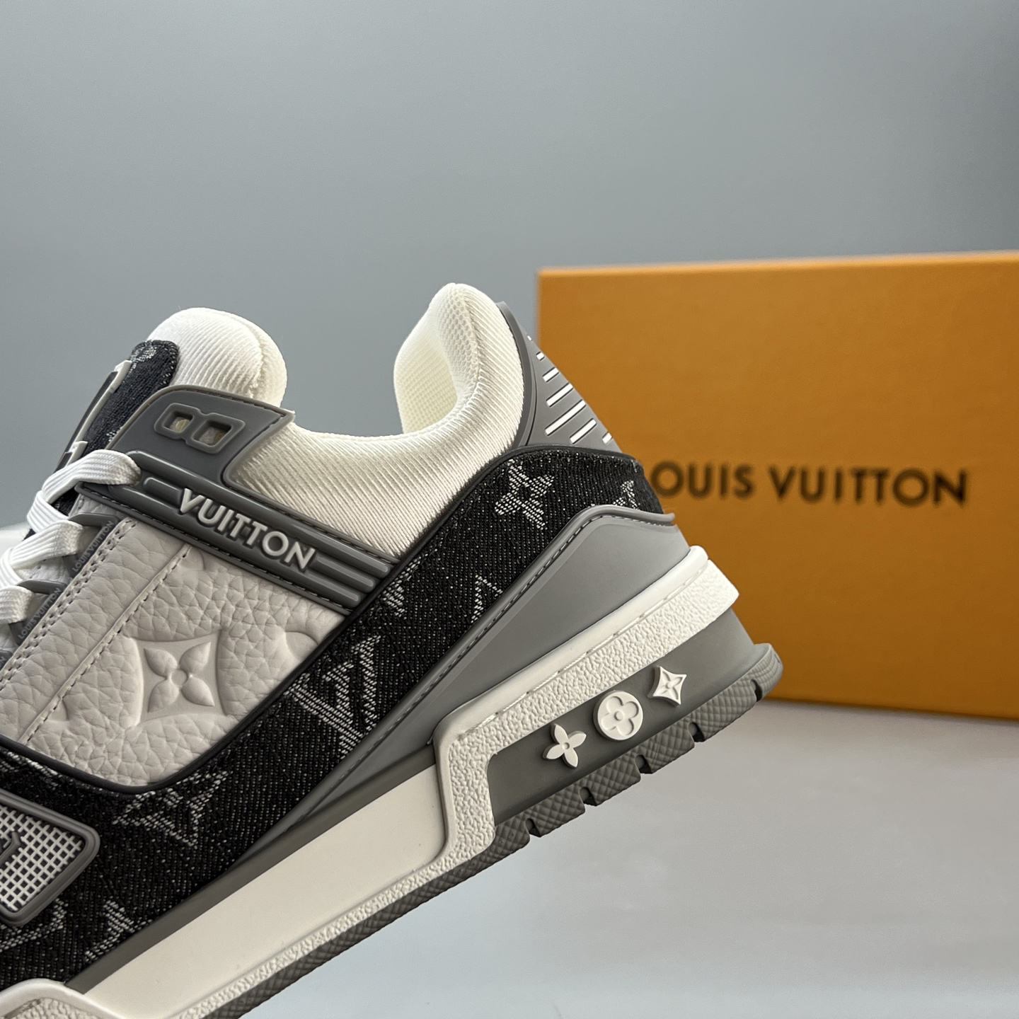 Lv Sneakers-138