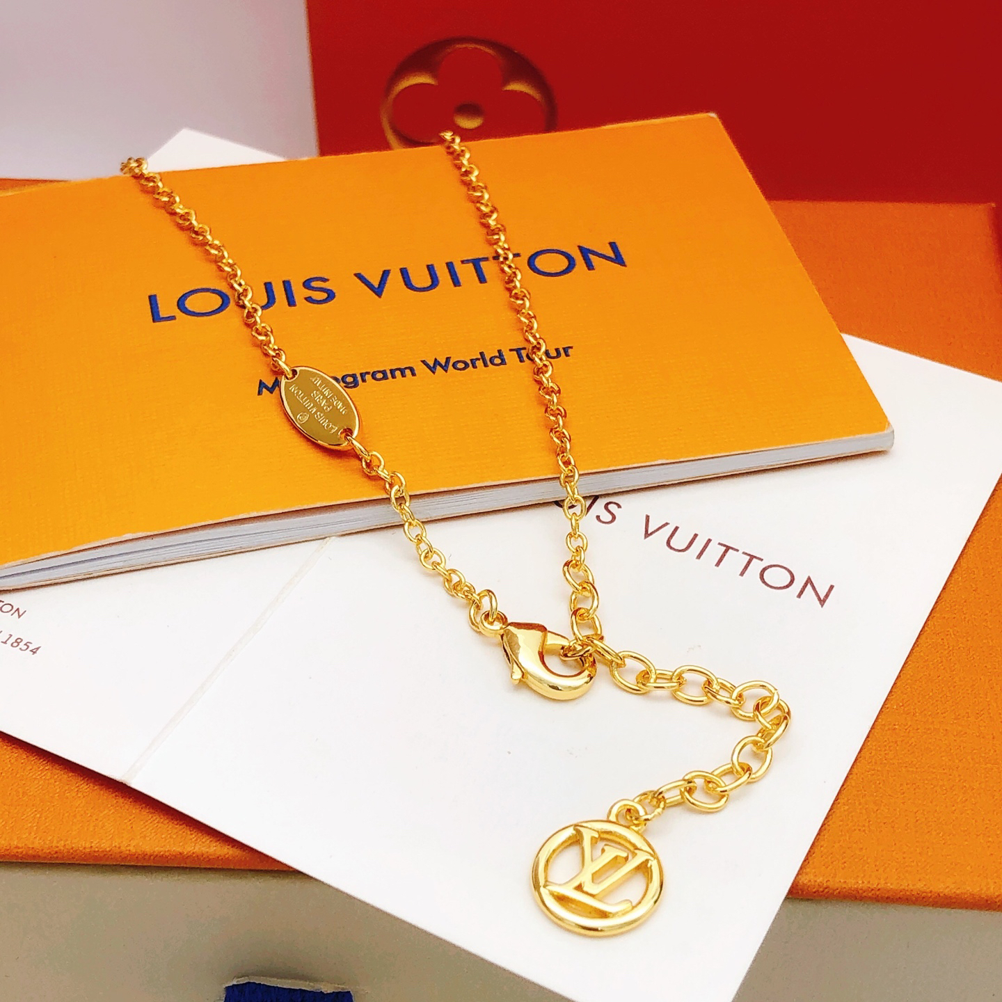 LV necklace-45