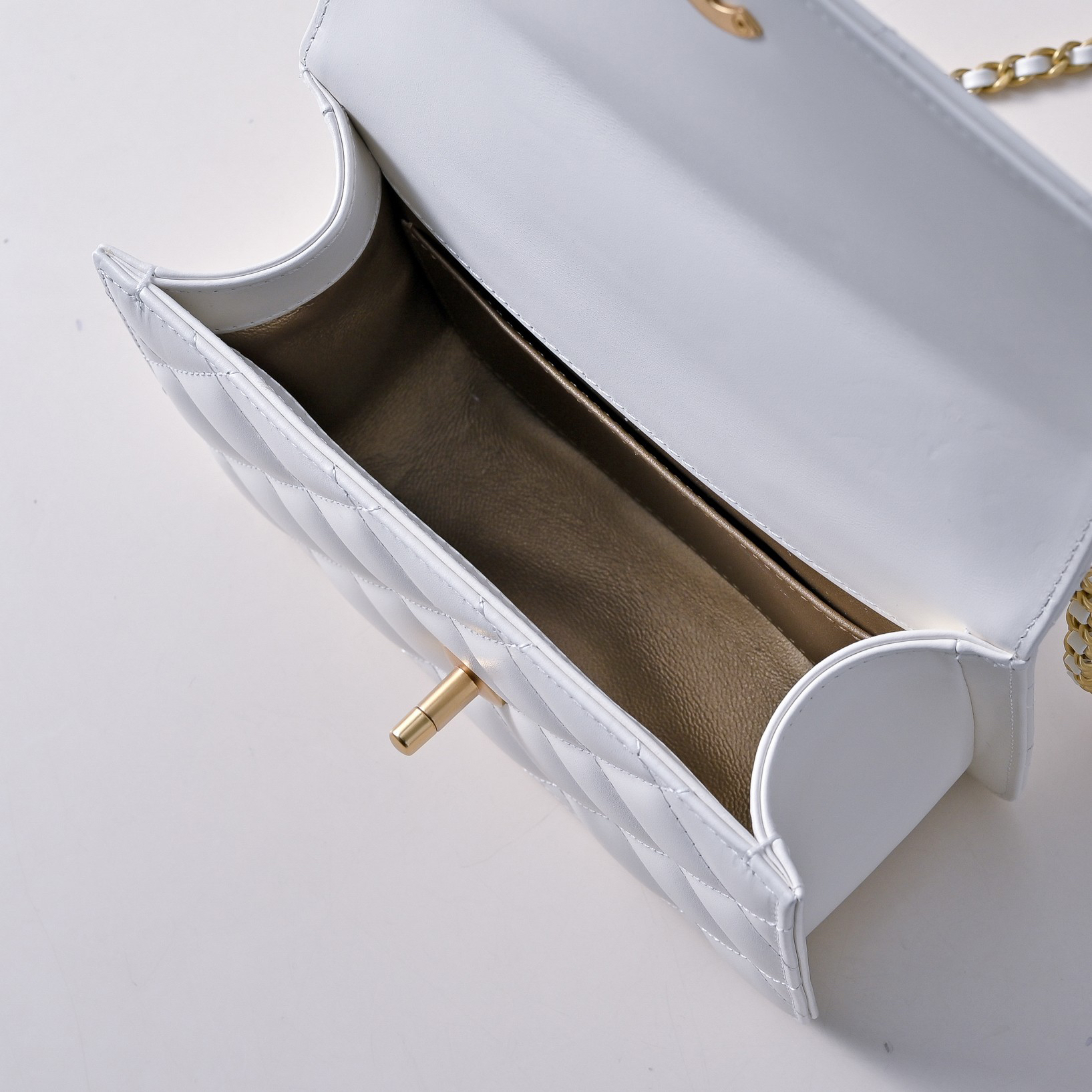 Chanel Hot New Product-59