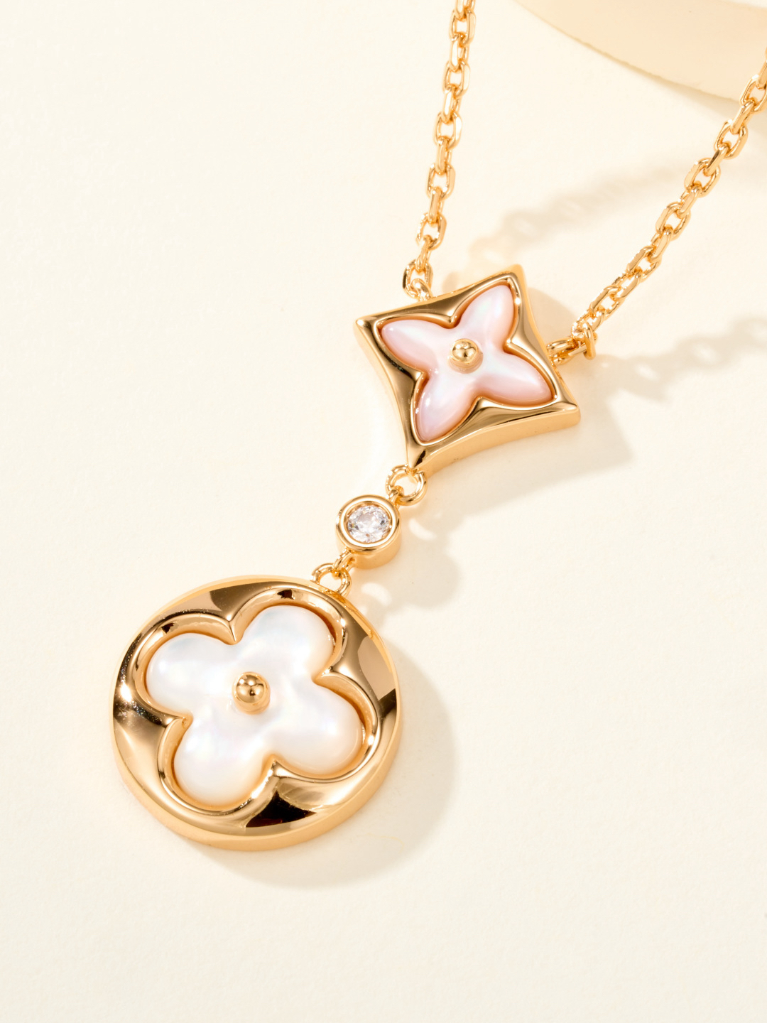 LV necklace-27
