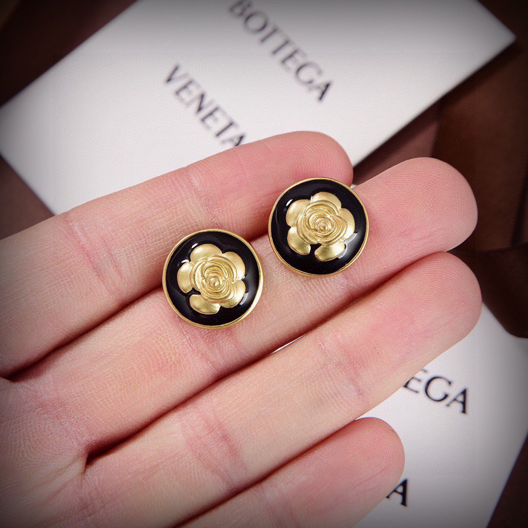 Bottega Veneta earrings-1