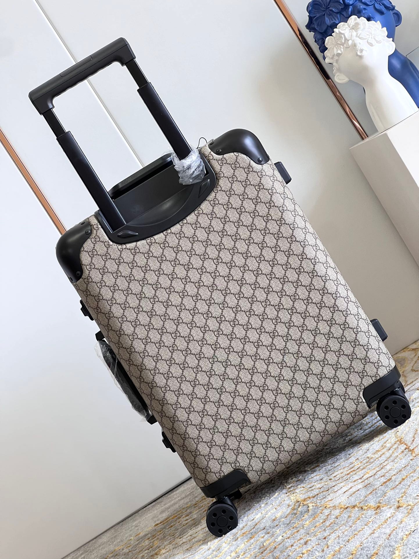 Gucci luggage-17