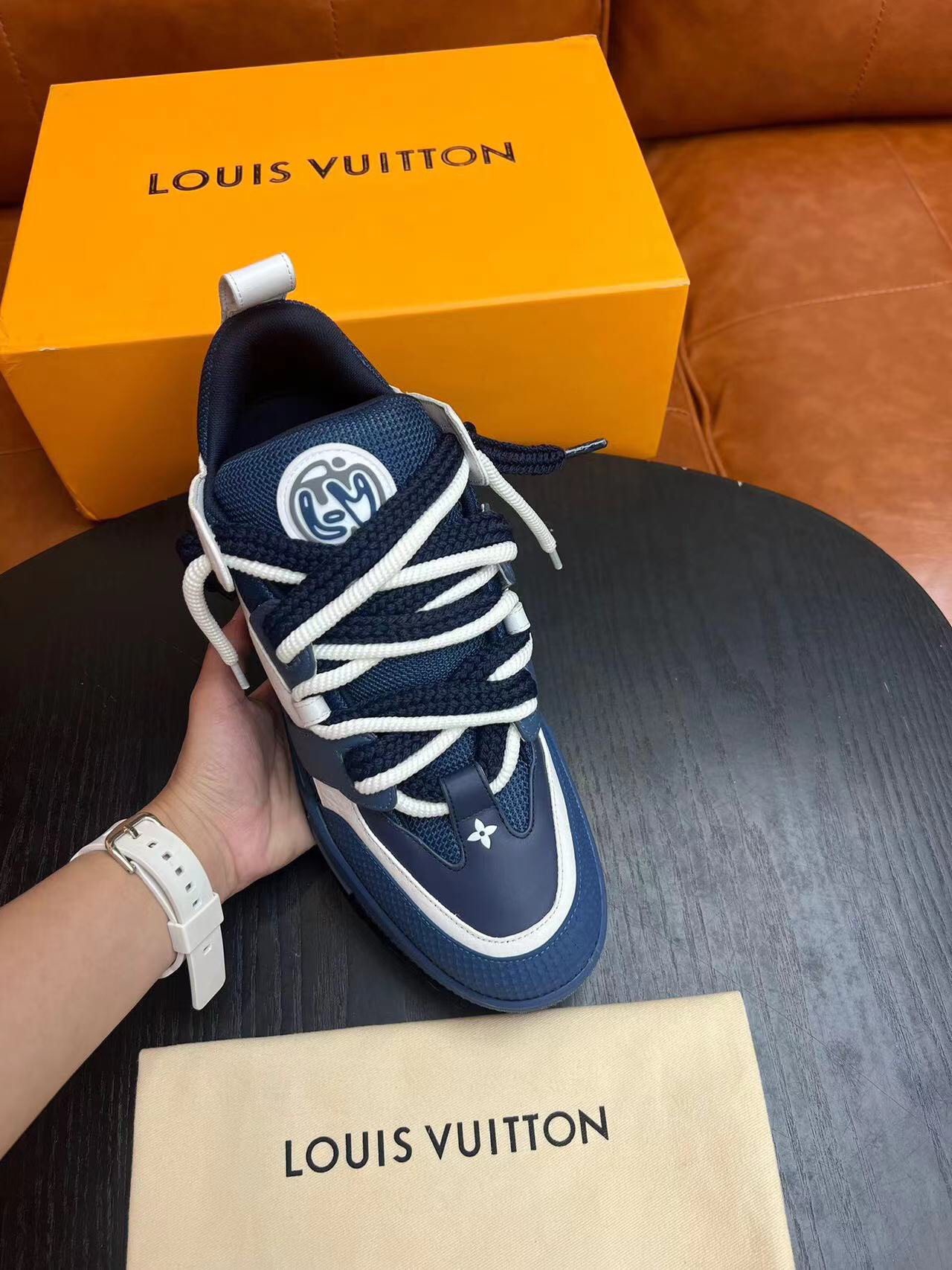 Lv Sneakers-44