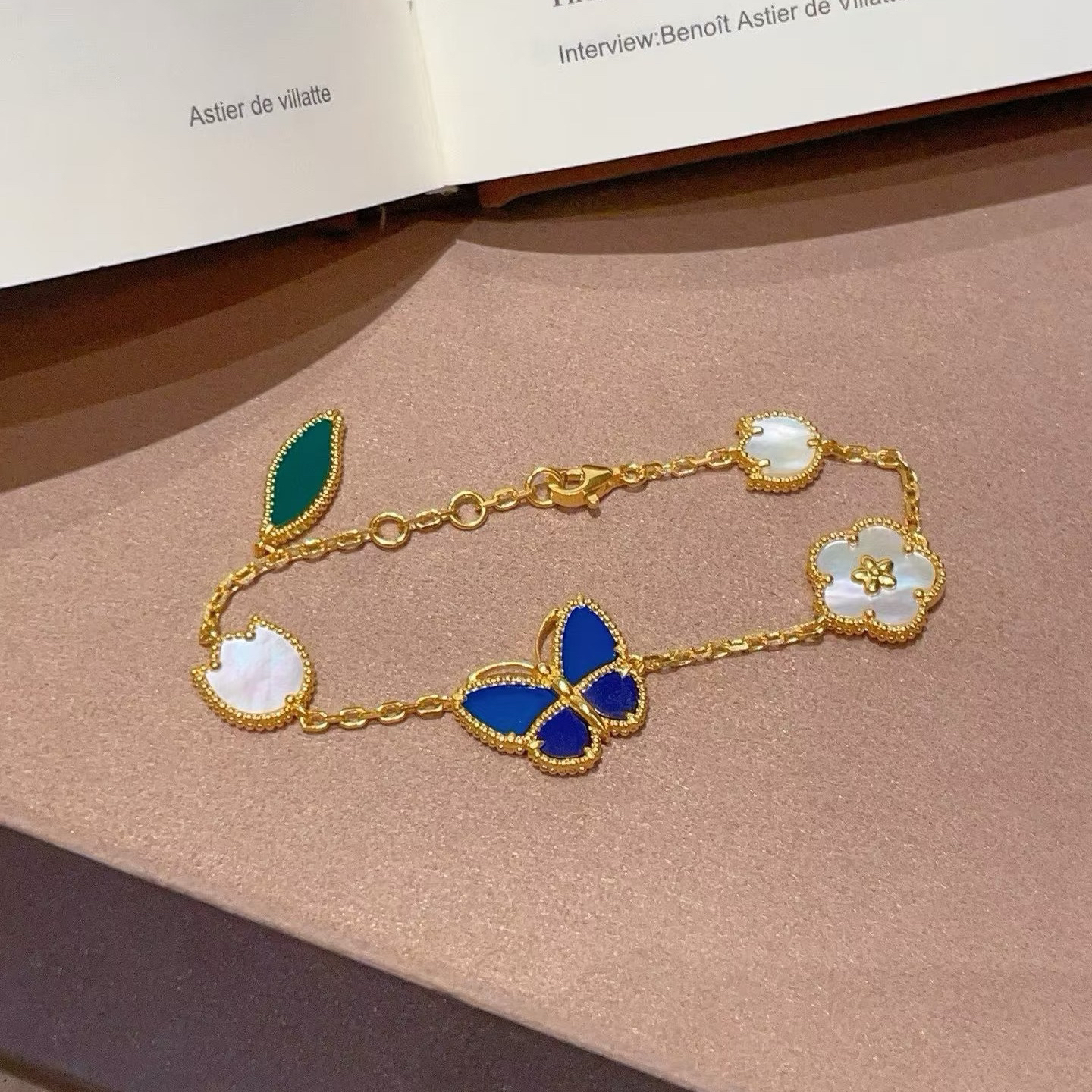 Van Cleef & Arpels Bracelet-50