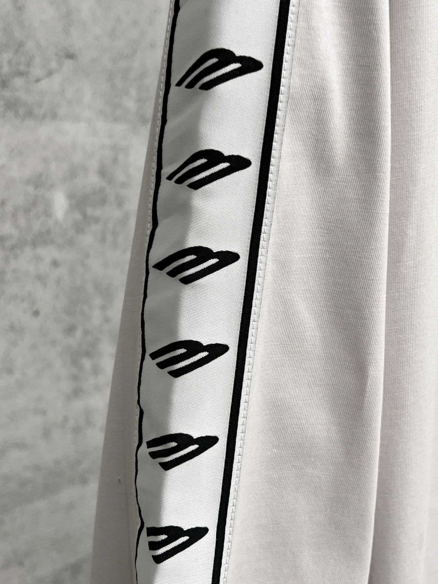 Balenciaga clothing-285