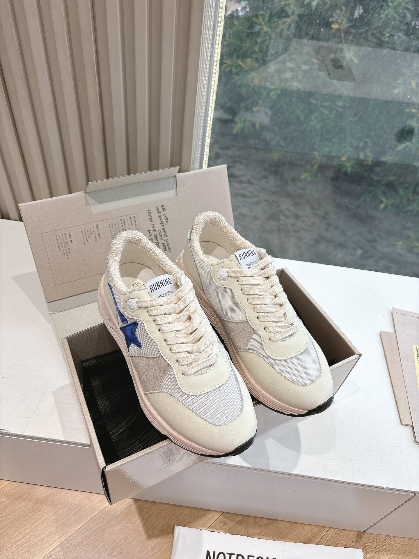Golden Goose Sneakers-14