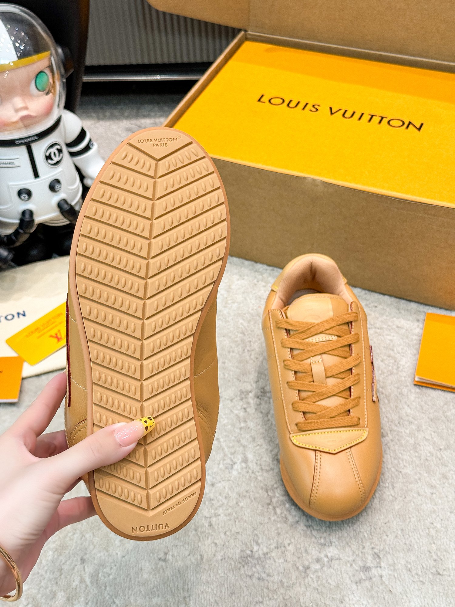 Lv Sneakers-13