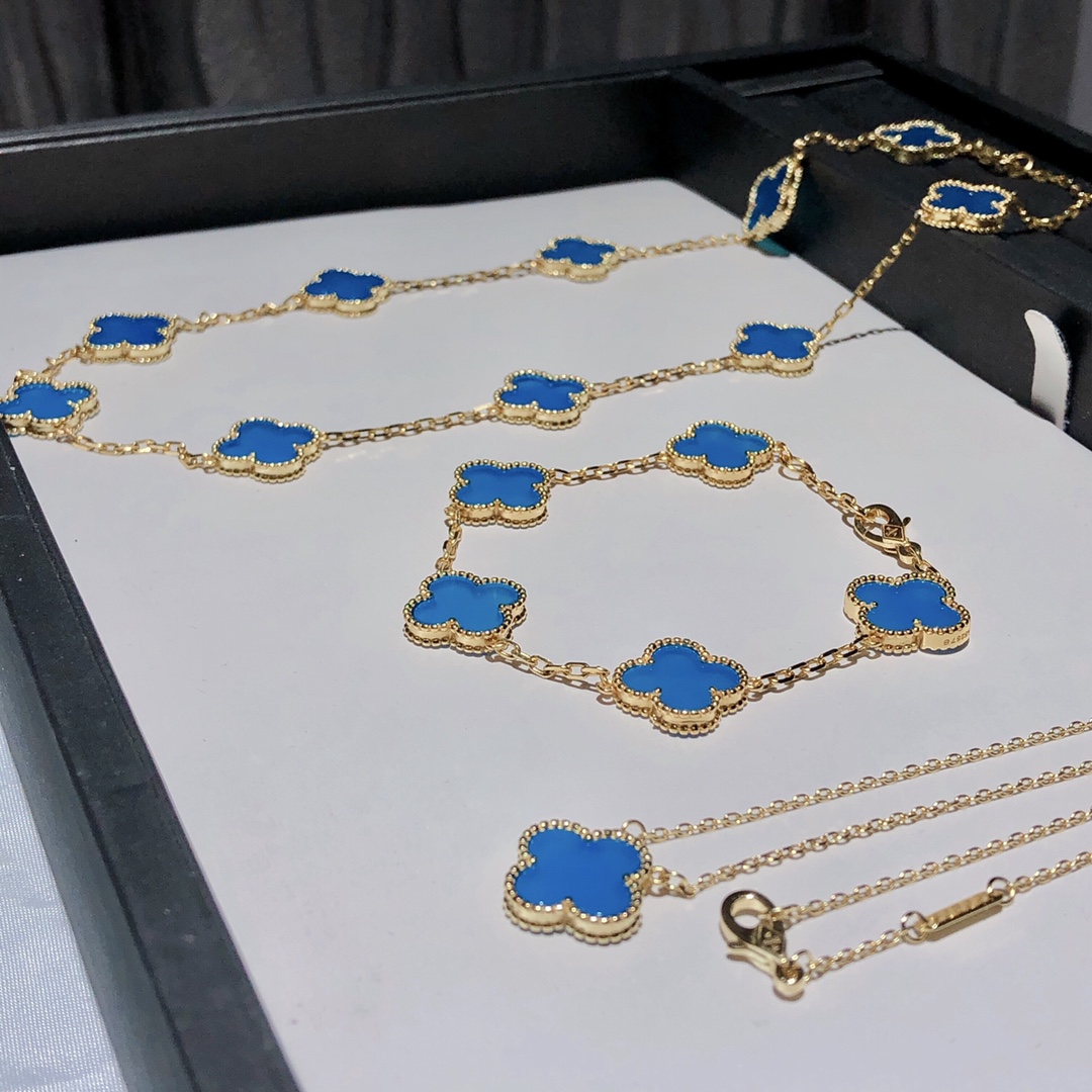 Van Cleef & Arpels Bracelet-120