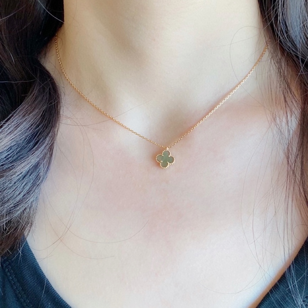 Van Cleef & Arpels necklace-100