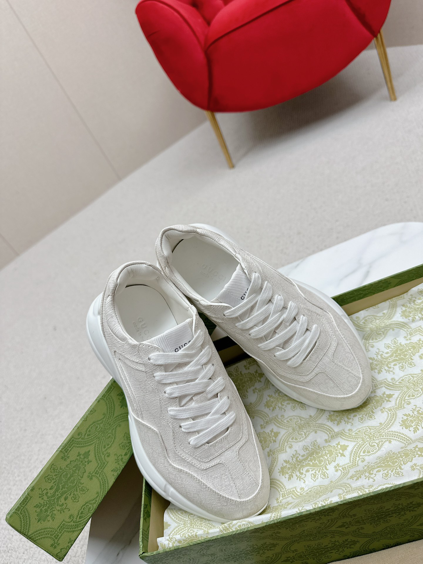 Gucci Sneakers-132