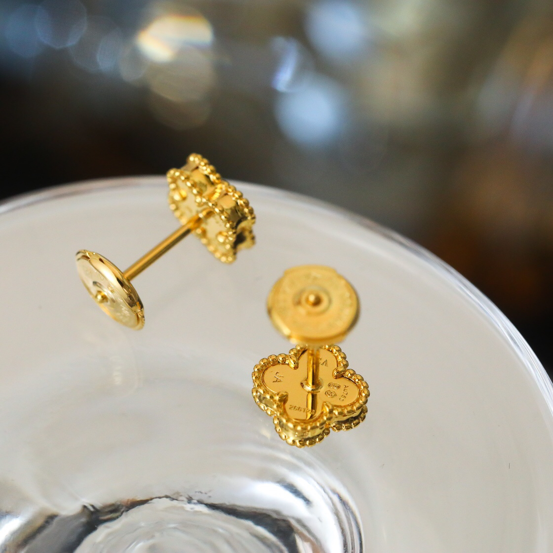 Van Cleef & Arpels earring-54