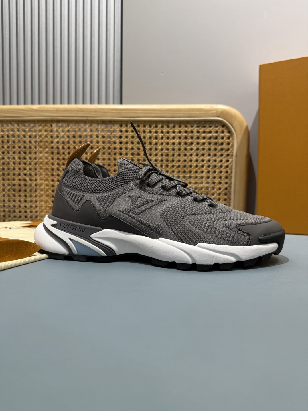 Lv Sneakers-177