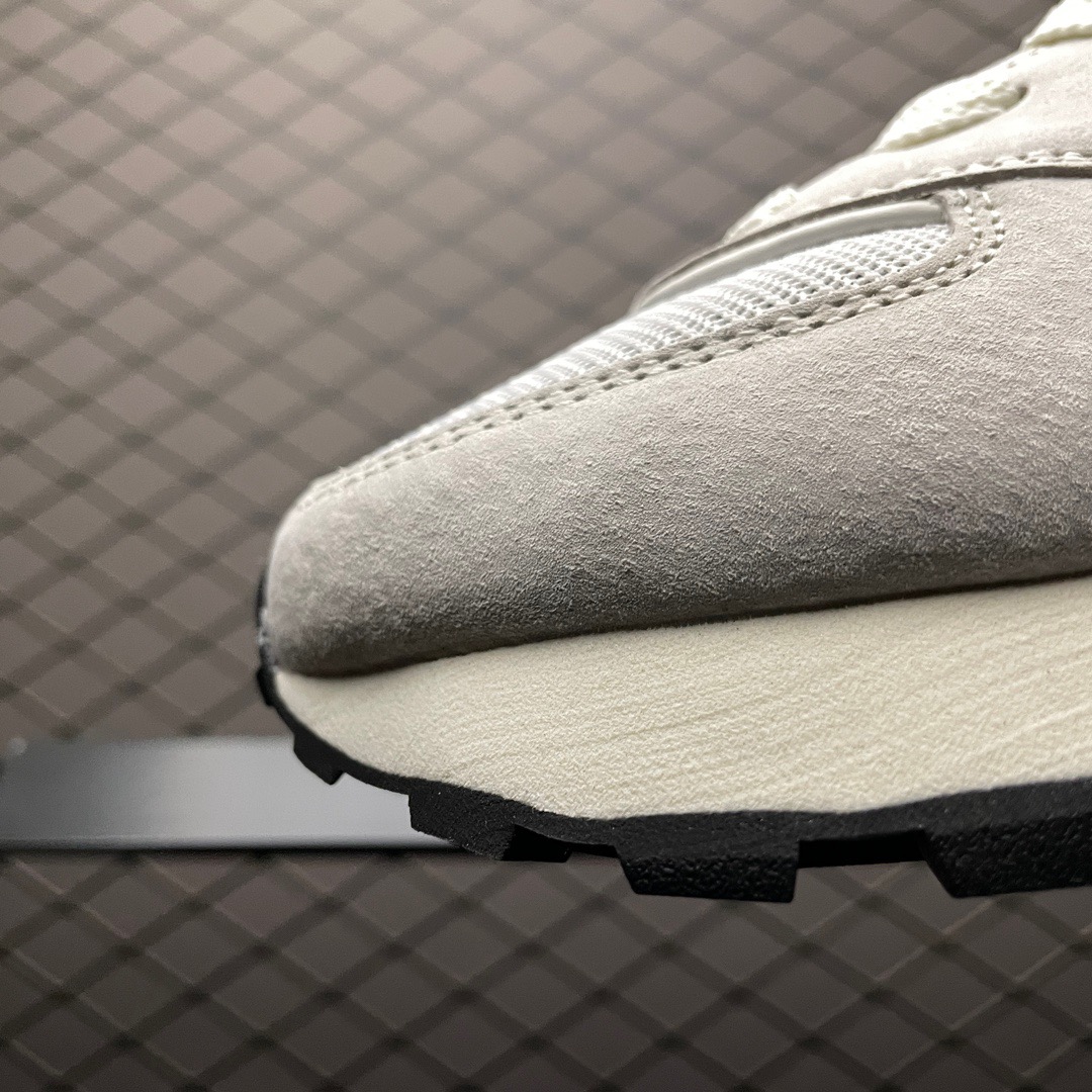 New Balance Sneakers-99