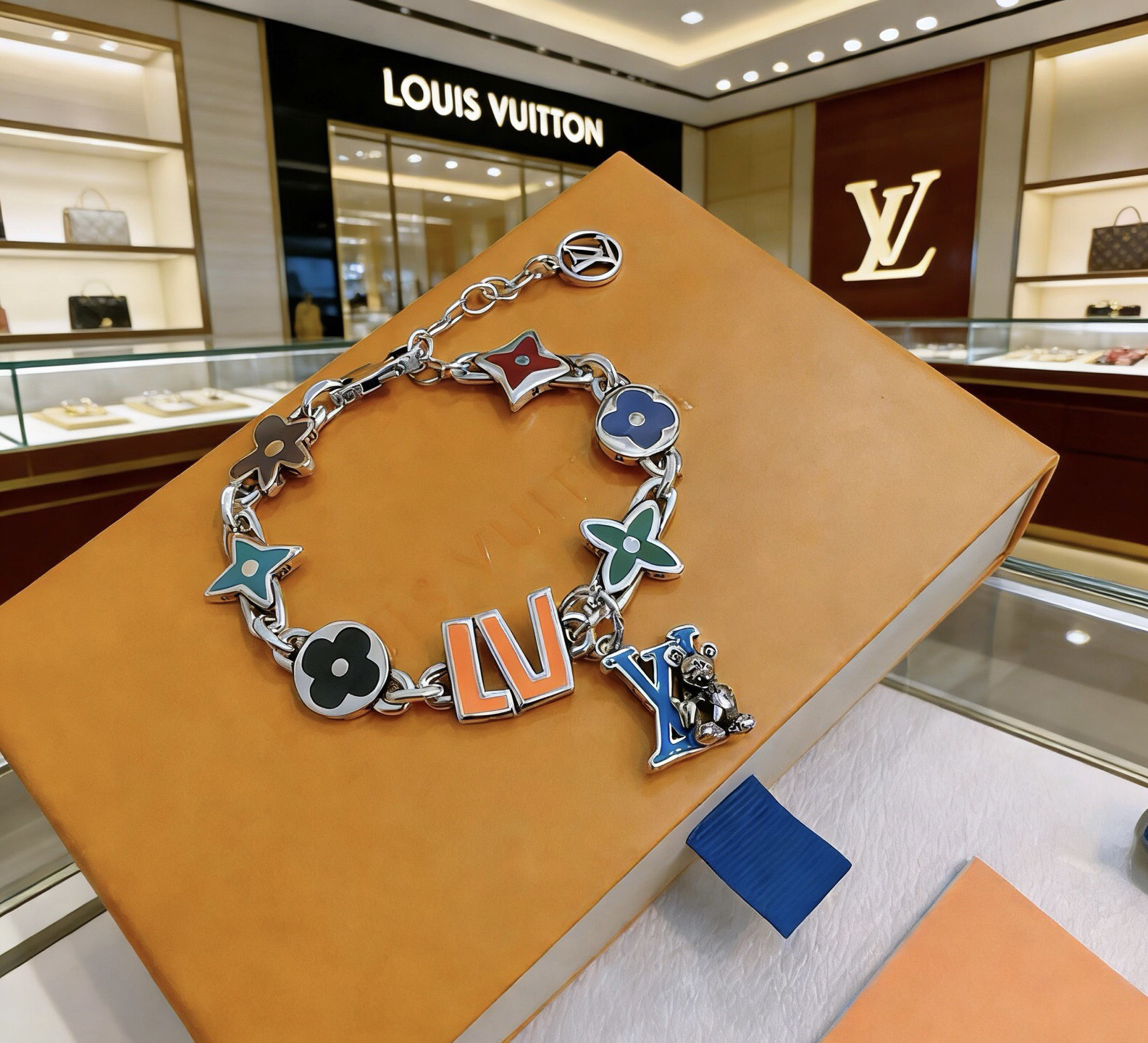 LV Bracelet-46